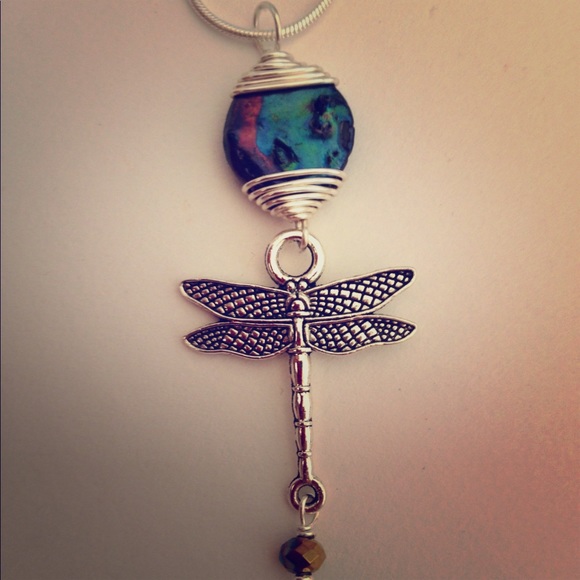 Jewelry - Pearl Dragonfly Pendant ✨